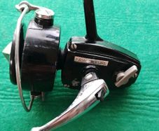 Vintage Intrepid New Deluxe Course/Spinning Reel