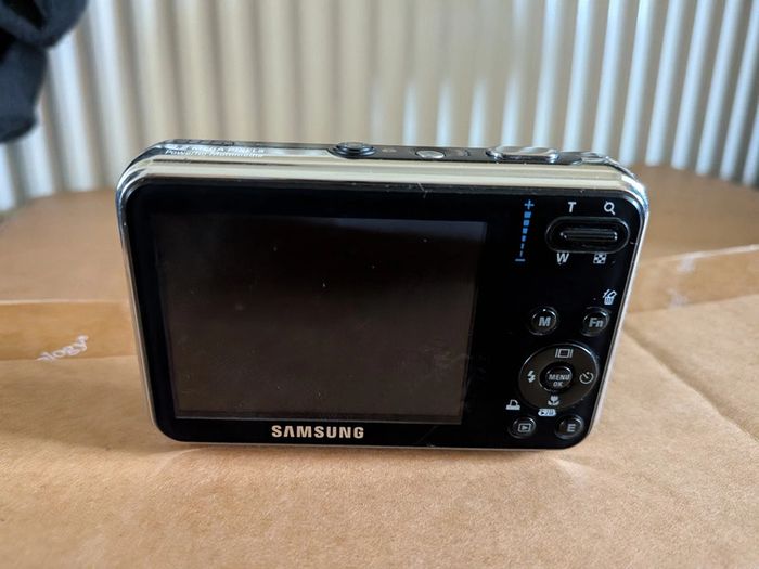 Samsung i8 Digital Camera