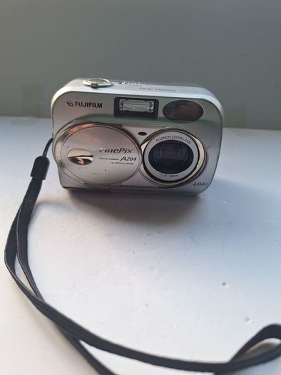 Fujifilm FinePix A204 digital camera