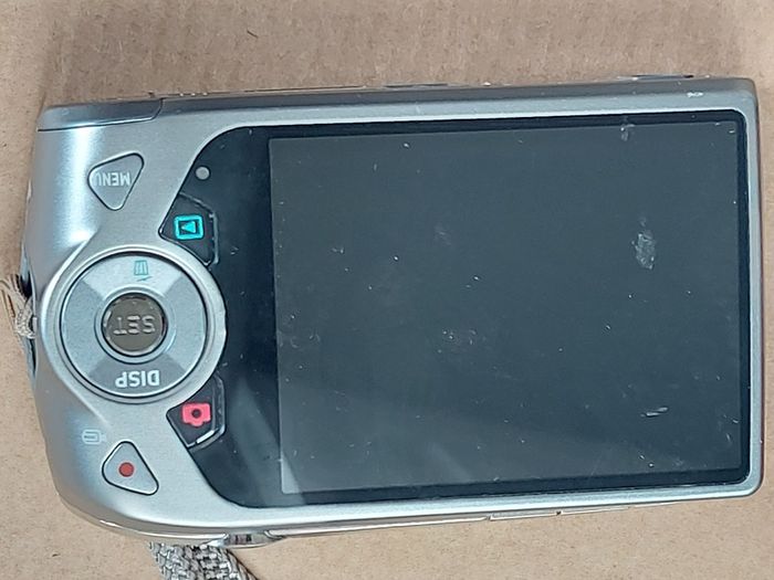 Casio Exilim Digital Camera, Model EX-Z2000, plus Battery charger, No Battery or Memory card, 14.1 Megapixels, in excellent cosmetic condition