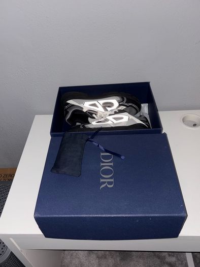 Dior 30s