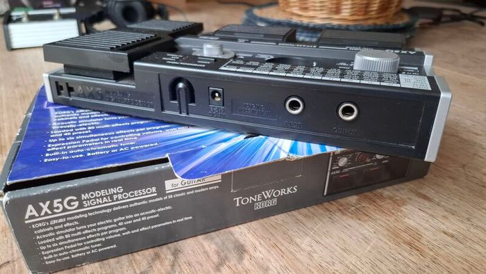 KORG Toneworks AX5G Guitar Processor