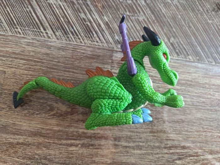 dinosaurs and dragon