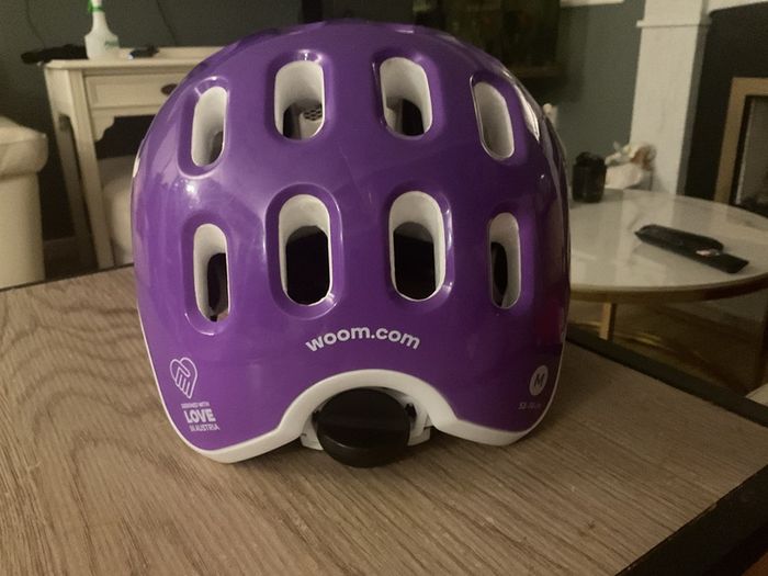 Woom helmet