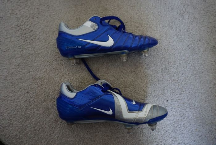 Football Boots Nike Total 90 Supremacy Blue (2006) Size 7UK SG