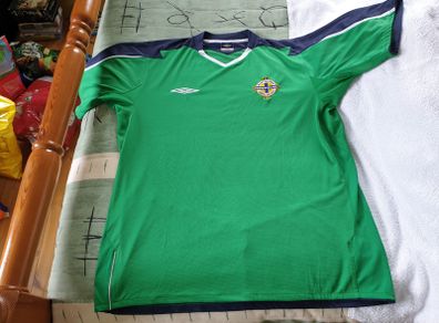 Northern Ireland Football Club Home Jersey 2004 to 2005 Extra Large Adult Umbro XL