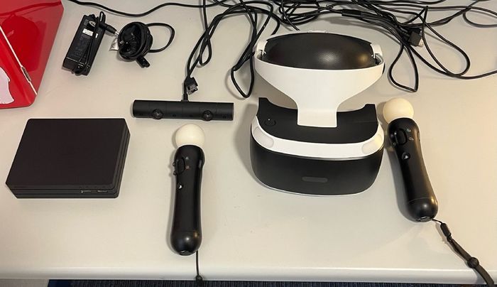 PlayStation VR Bundle + Camera + 2 Move Controllers