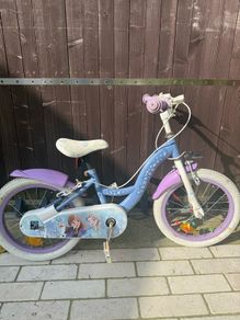 Smyths Elsa/frozen Bike