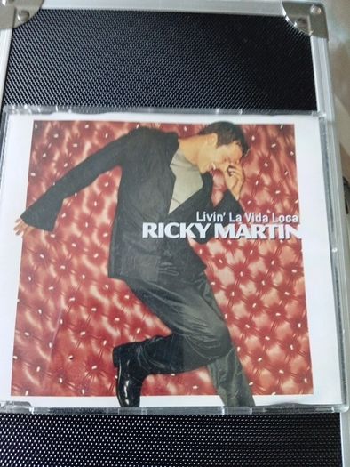 Bundle of 12 cd singles