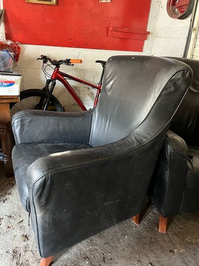 2 leather armchairs