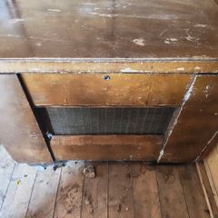 old record player/radio