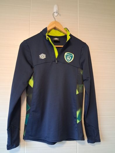 Ireland Football Track Top. Official Umbro Quarter Zip Youth Age 11 To 13 Years. Collect In Dublin Or Receive Via Post.