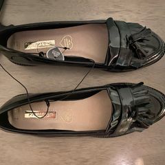 Shiny black size 5 women's wear dress shoes brand new