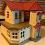 Sylvanian Family House with dolls Image 3