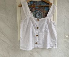 Dunnes Stores NWOT ladies embroidered white top