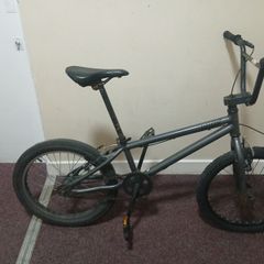 20"Btwin  Wipe Bmx-new chain fully working brakes