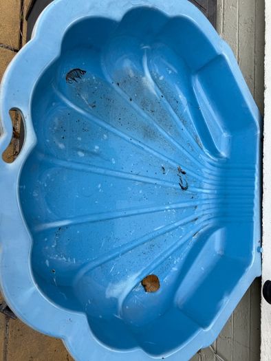 free kids clamshell swimming pool - 2 parts