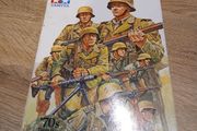 Tamiya Military Miniatures 1/35 Dak Africa Corps Kit