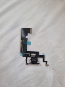 iPhone XR charge port flex