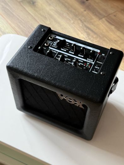 VOX MINI3 Portable Modeling Guitar Amp
