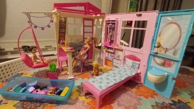 Barbie House