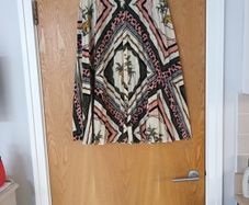 Stradivarius Pleated  Multi Colour  Skirt.  S.M - 12.    .