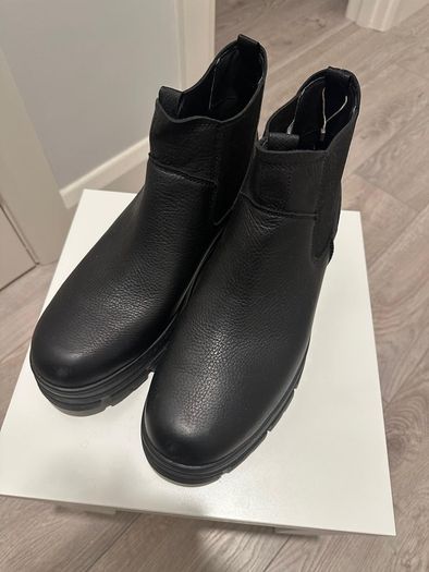 UGG Men's Genuine Leather Boots - Size 46 EU