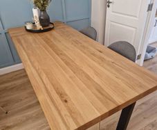 Solid Oak dinning table