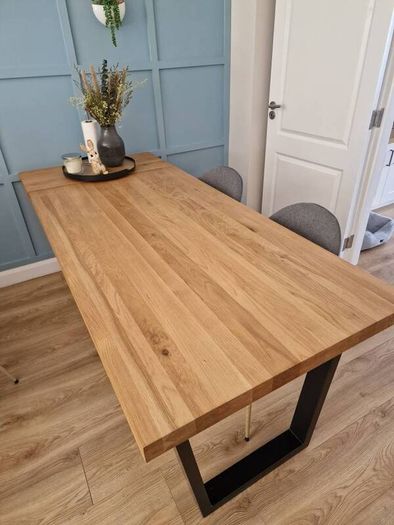Solid Oak dinning table
