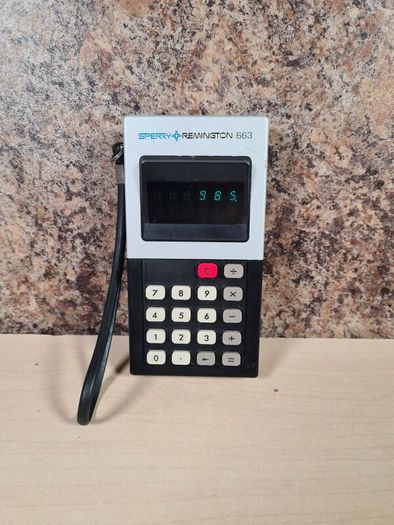 Vintage Sperry Remington 663 Electronic Calculator