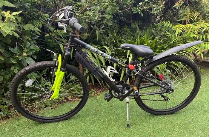 Apollo Gridlock Unisex Bicycle 24inch wheels