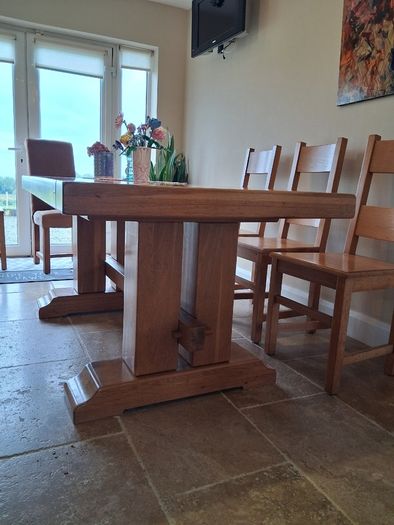 Dining Table & Chairs