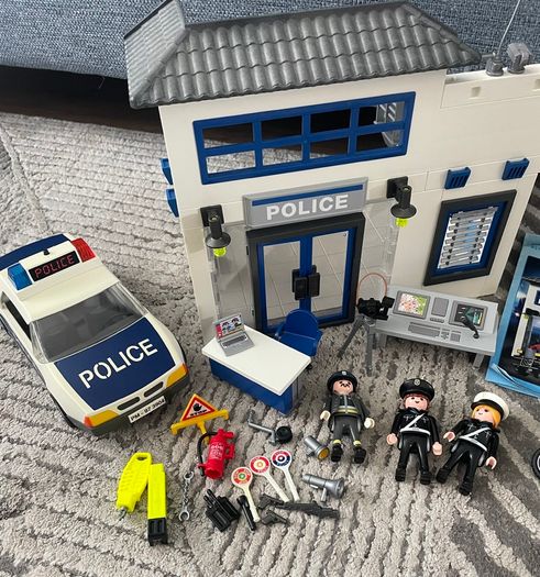 Playmobil police station