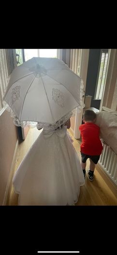 Communion Dress including all matching accessories, petit size , age 7