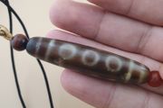 Vintage 5 Eyes Himalayan Tibetan Agate Dzi Bead Amulet