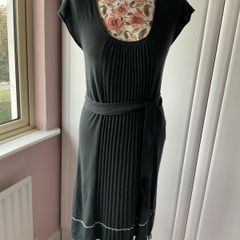 jumper Bnwt knitted pleated front detail Greenhouse brand tunic dress with tie belt medium
