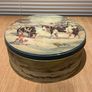 Vintage Round Biscuit / Cake Tin Image 2