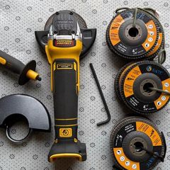 DeWalt 18v angle grinder, like new.