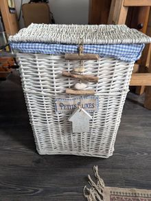 Laundry basket