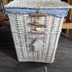 Laundry basket