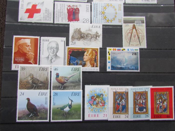 Ireland 1989 Complete Stamp year Issue.29 stamps,all Mint Never Hinged.