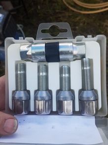 locking wheel nuts