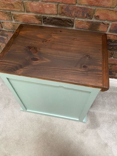 Solid Mexican pine bedside locker / table