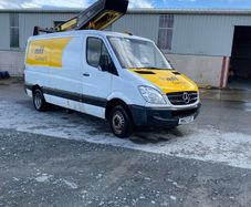 Mercedes sprinter cherry picker