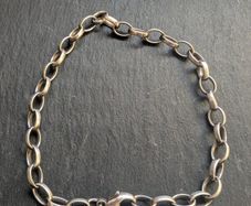 Solid men unisex silver bracelet