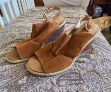 Footglove wedges in a tan colour from M&S