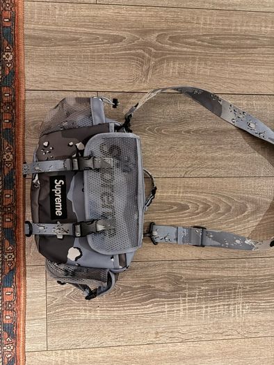 Supreme camo waist bag SS20 blue