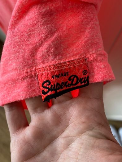 Superdry t-shirt for women / ladies. Size: Medium