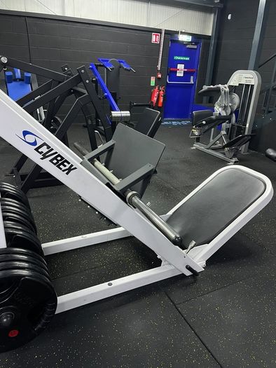 Cybex Gen 1 - 45 Degree Leg press (REFURBISHED)