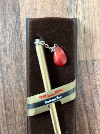 Vintage Tallon Duchess Pen